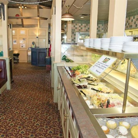 Canadas Best Value Inn Whitecourt Exterior photo