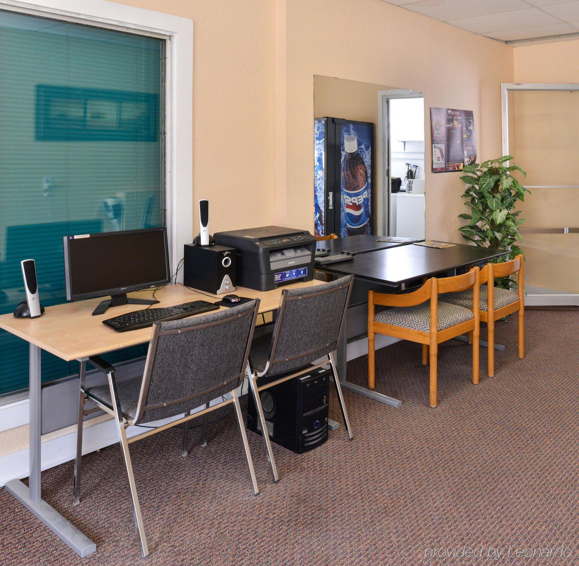 Canadas Best Value Inn Whitecourt Exterior photo